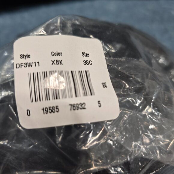 *Bali* One Smoothing & Concealing Underwire Bra Light Padding Black NWT Size 38C - Picture 4 of 4